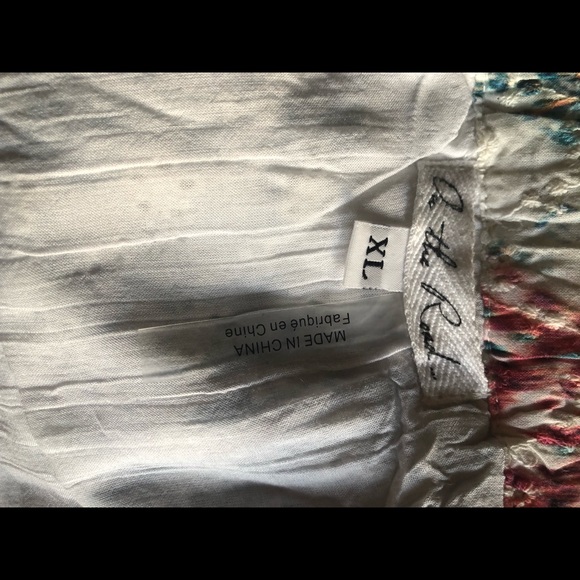 Off the shoulder midriff top - Picture 2 of 2